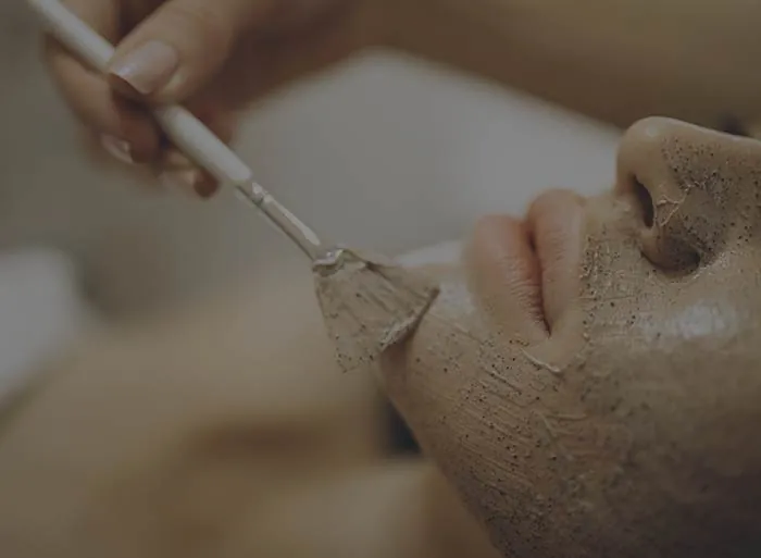 Tratamiento facial en cabina